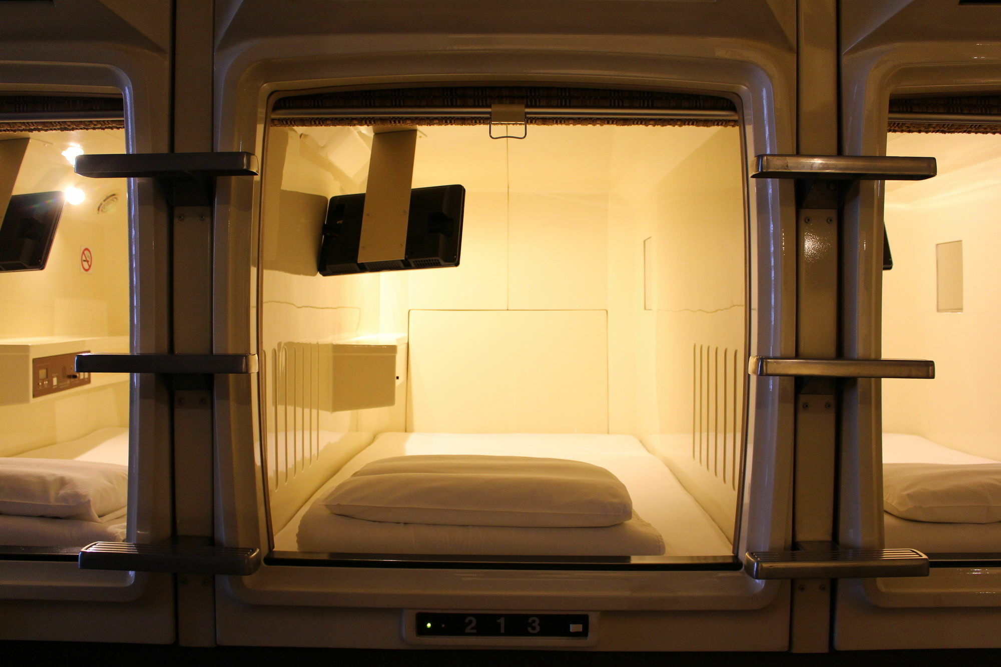 Sauna & Capsule Hotel Hokuo Präfektur Tokio Exterior foto